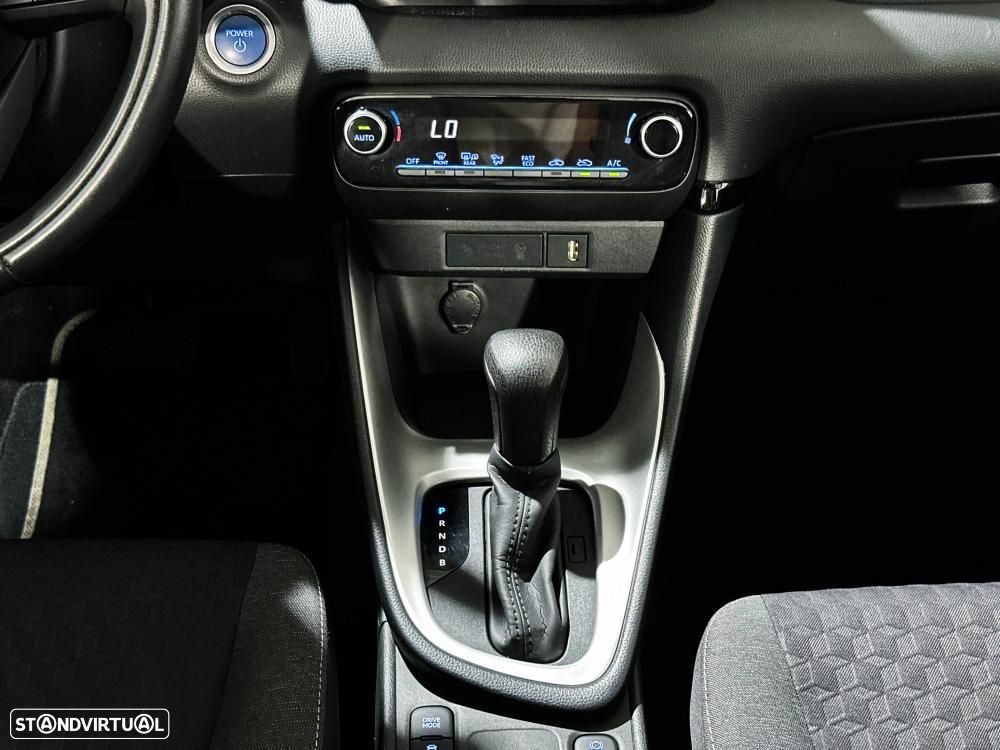 Toyota Yaris 1.5 HDF Premier Edition - 23
