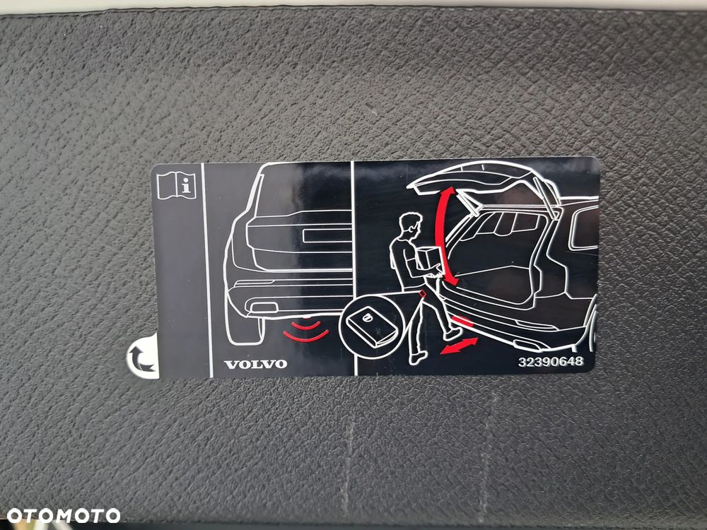 Volvo XC 90 T8 AWD Plug-In Hybrid Ultra Dark 7os - 35