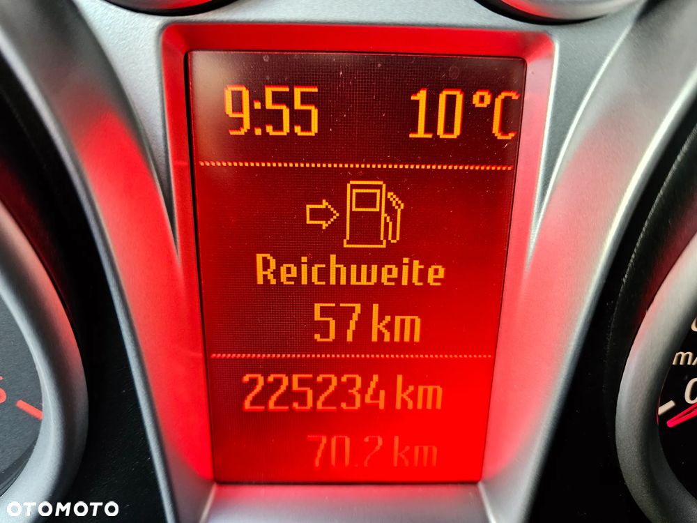 Ford Kuga 2.0 TDCi 4WD Titanium - 26