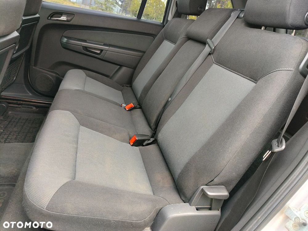 Opel Zafira 1.6 Enjoy - 12