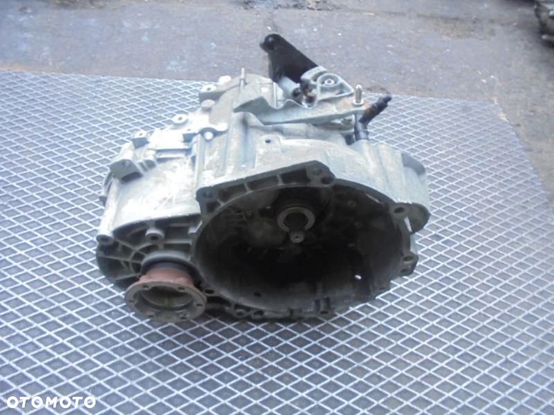 VOLKSWAGEN GOLF V 2.0 TDI SKRZYNIA BIEGÓW KDN - 1