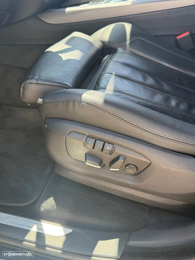 BMW X5 30 d xDrive Pack M 156g - 32
