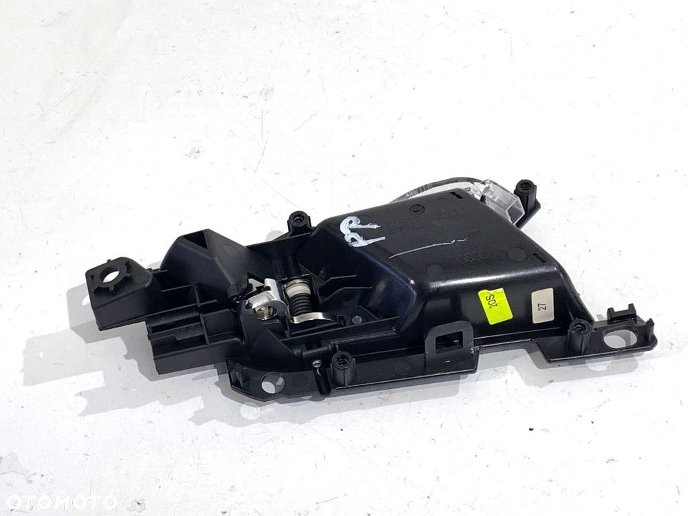 KLAMKA WEWNĘTRZNA PRAWY PRZÓD - 80.00 PLN - AUDI A4 B9 Avant (8W5, 8WD) 2015 - 2025 2.0 TDI 110 kW - 4