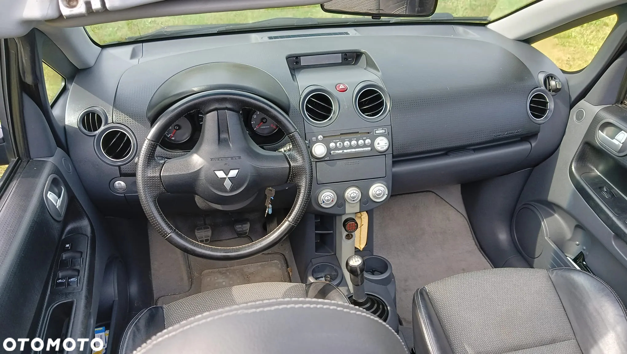 Mitsubishi Colt - 14
