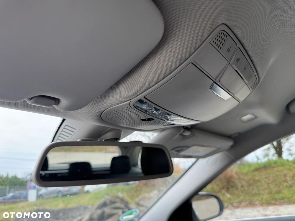 Mercedes-Benz Klasa C 200 (BlueTEC) d 7G-TRONIC Avantgarde - 23