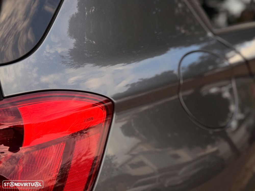 BMW 118 i Pack M - 21