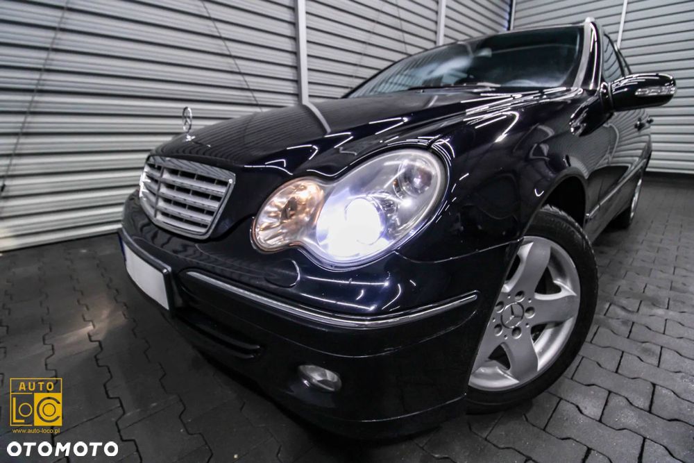 Mercedes-Benz Klasa C 200 T Kompressor Automatik Avantgarde Sport Edition - 30