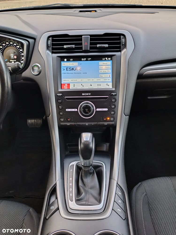 Ford Mondeo Turnier 2.0 TDCi Start-Stopp PowerShift-Aut Titanium - 15