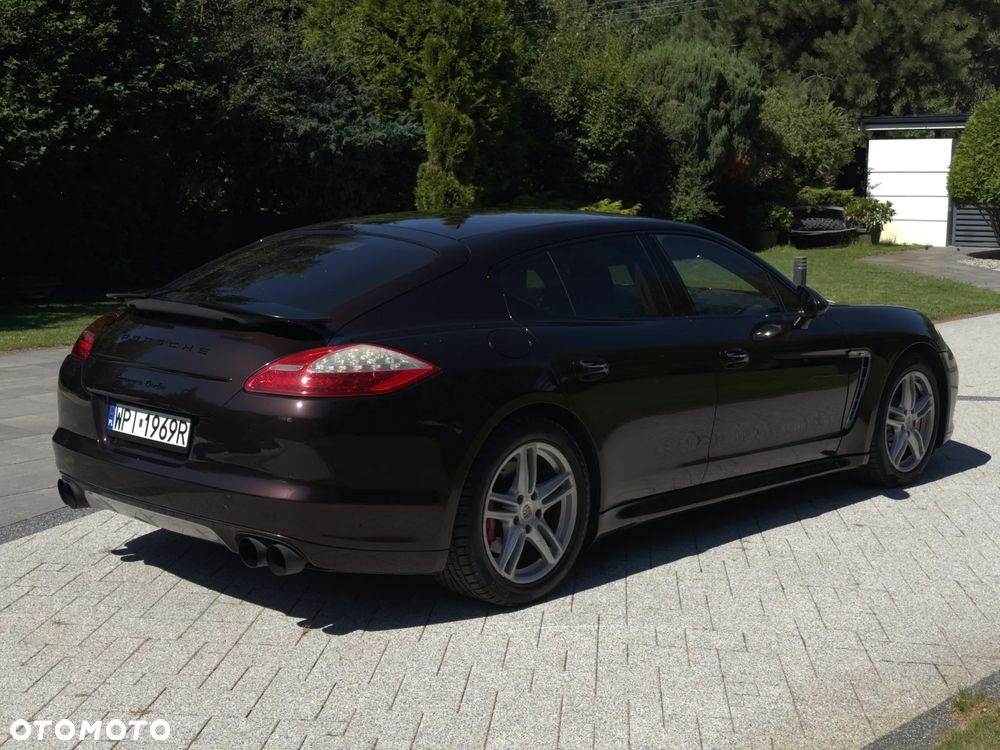 Porsche Panamera - 3