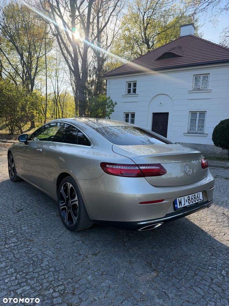 Mercedes-Benz Klasa E 200 4-Matic 9G-TRONIC - 9