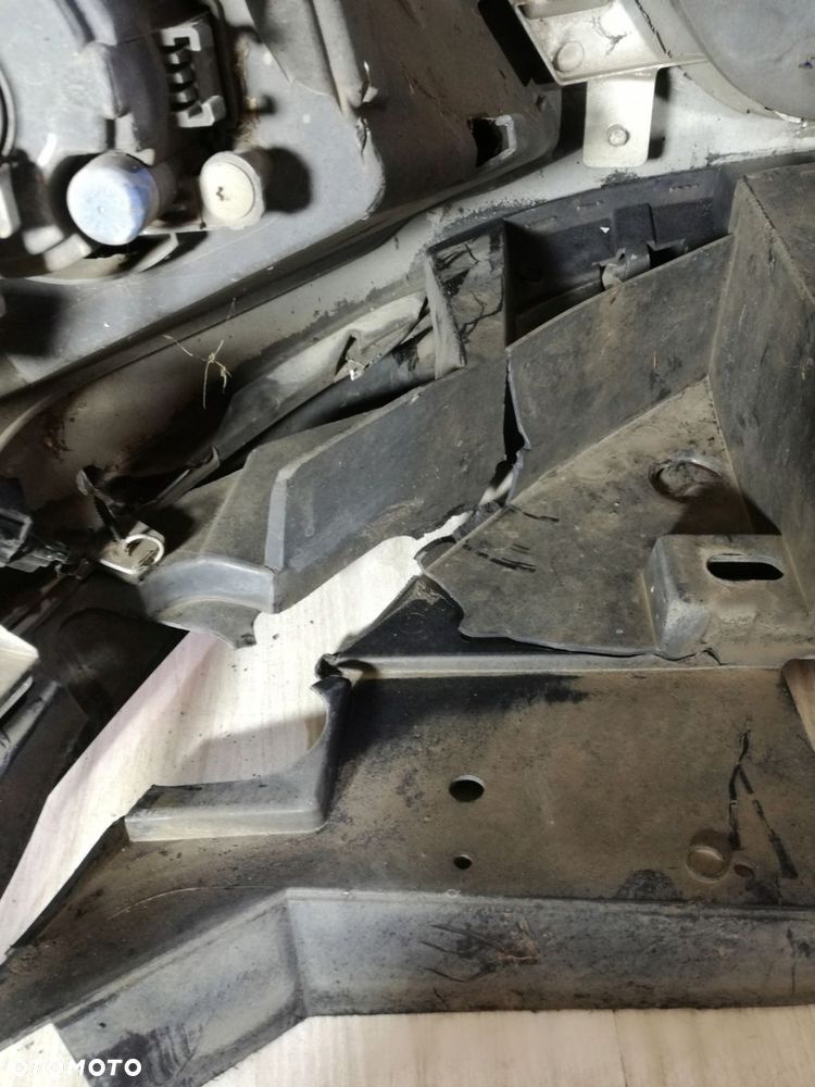 Renault Grand Scenic 3 III zderzak przód przedni TEQNC - 10