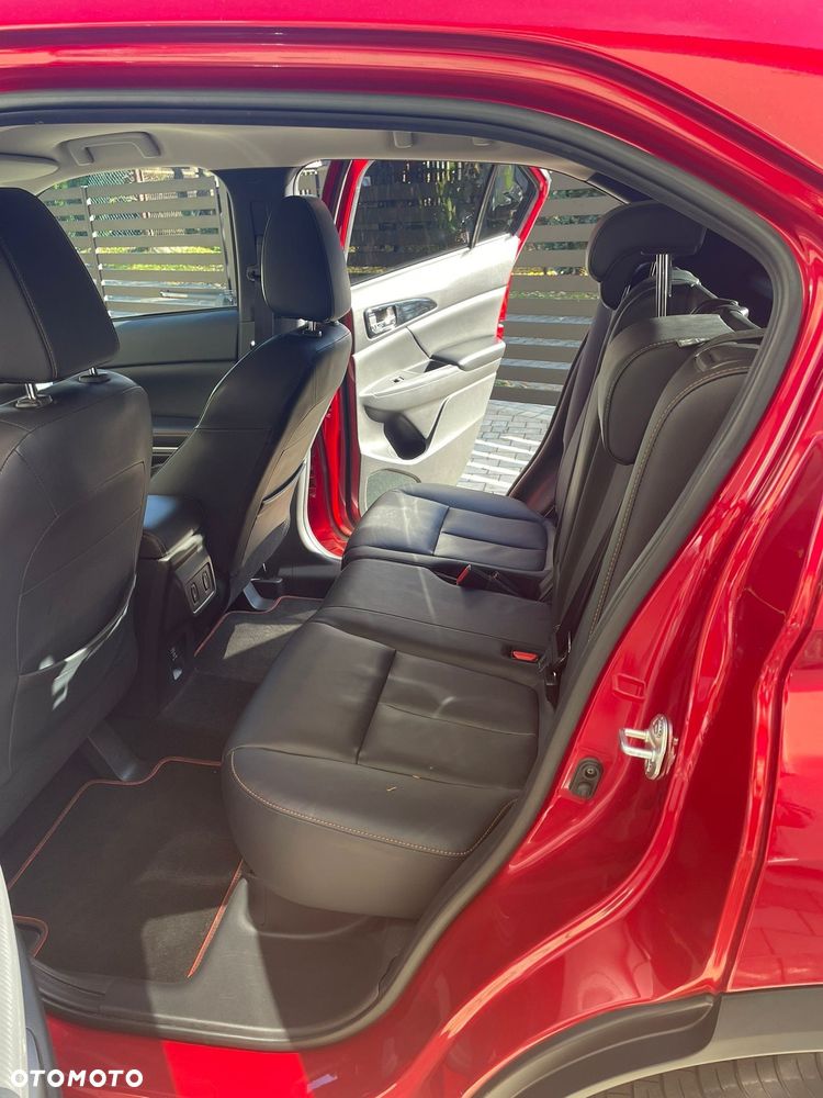 Mitsubishi Eclipse Cross 1.5 T GPF Instyle CVT 4WD - 25