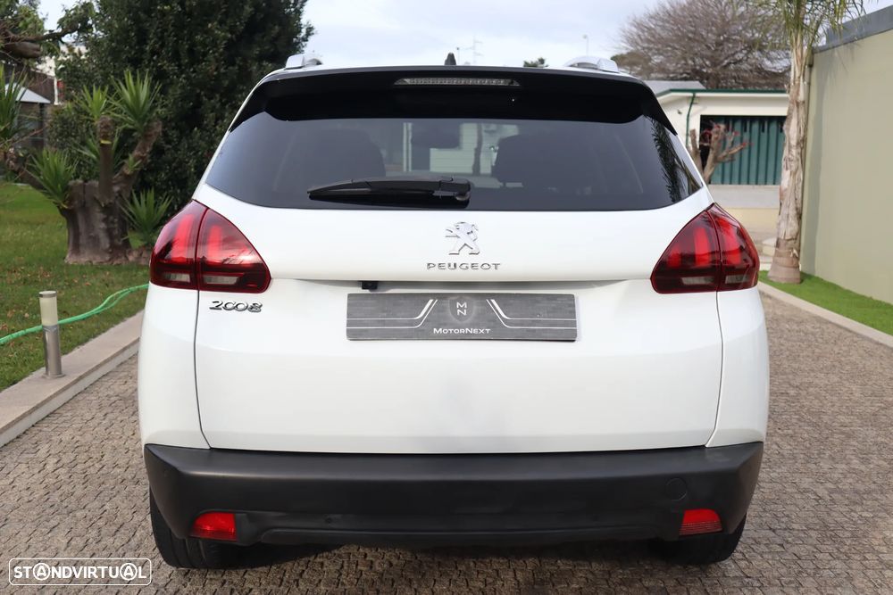 Peugeot 2008 1.2 PureTech Style - 7