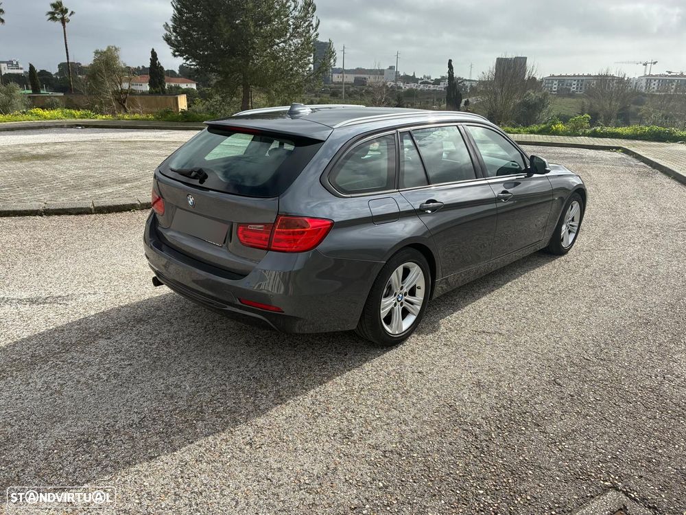 BMW 318 d Line Sport - 13