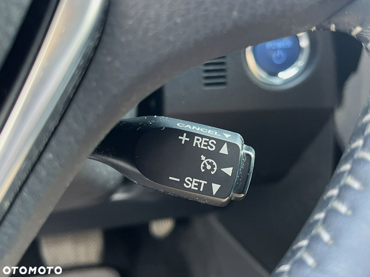 Toyota Auris Hybrid 135 Premium - 17