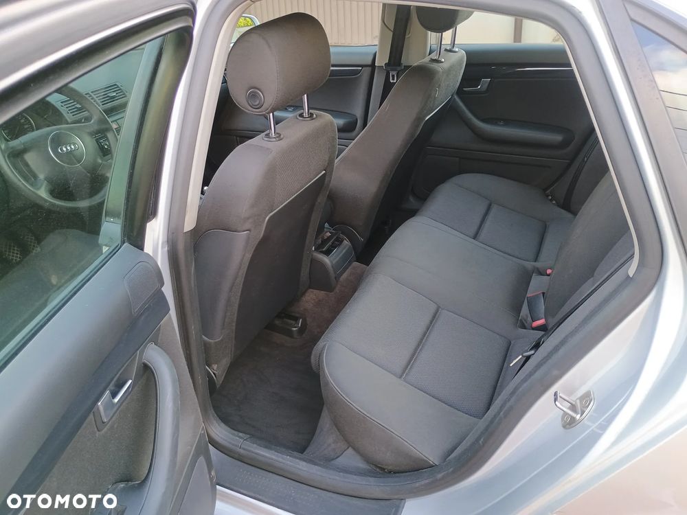 Audi A4 Limousine 2 - 15