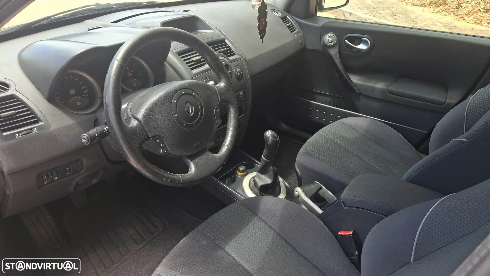 Renault Mégane 1.5 dCi Confort Dynamique - 2