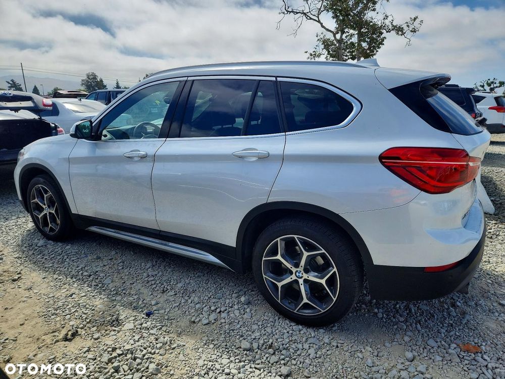BMW X1 xDrive25i GPF Advantage - 2