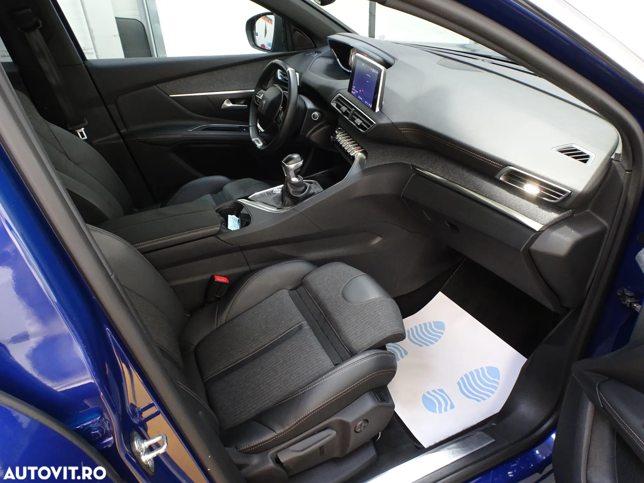 Peugeot 3008 1.2 PureTech Turbo S&S GT-Line - 18