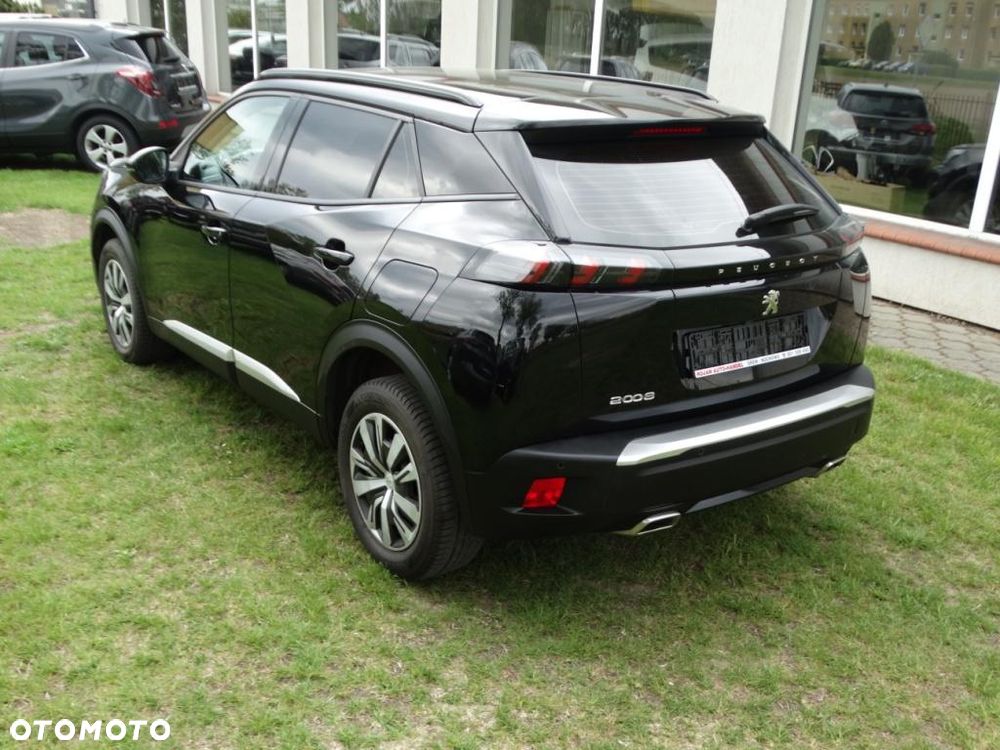 Peugeot 2008 - 9