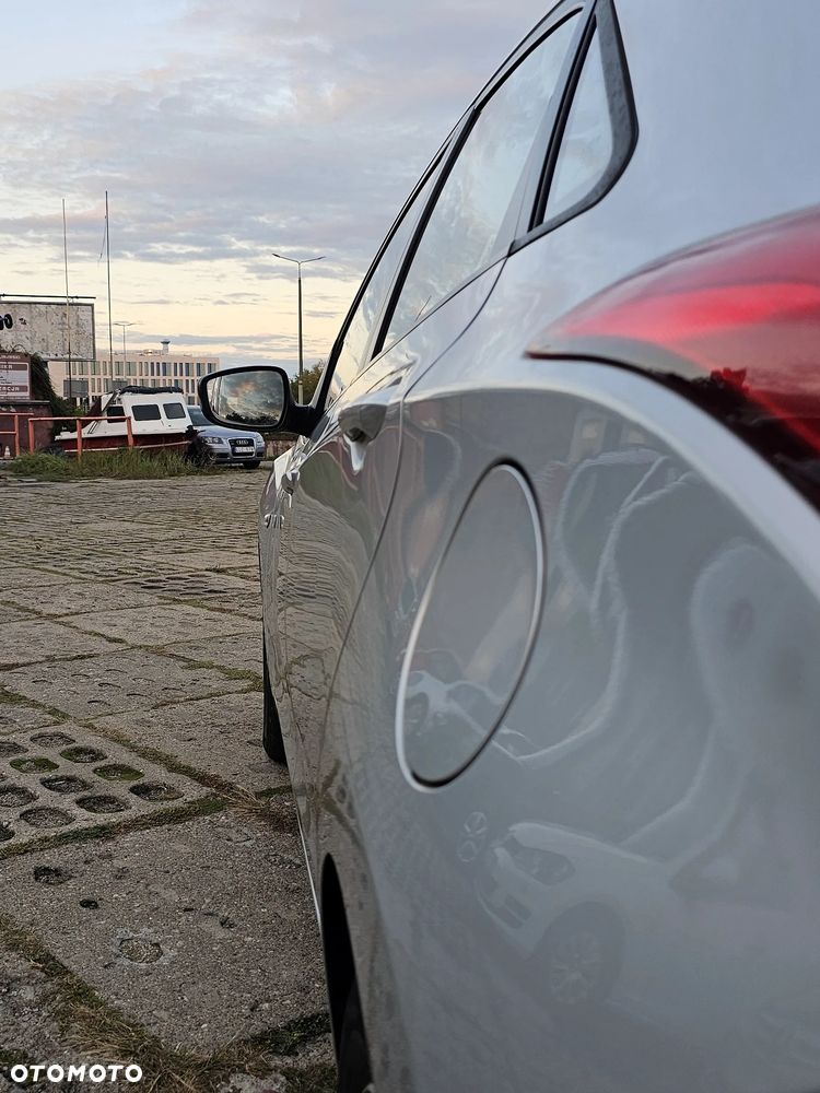 Hyundai i30 - 12
