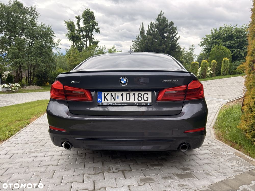 BMW Seria 5 530i GPF xDrive Sport Line sport - 7
