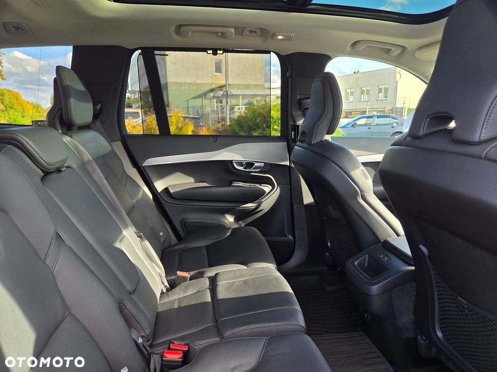 Volvo XC 90 B5 D AWD Plus Bright - 29