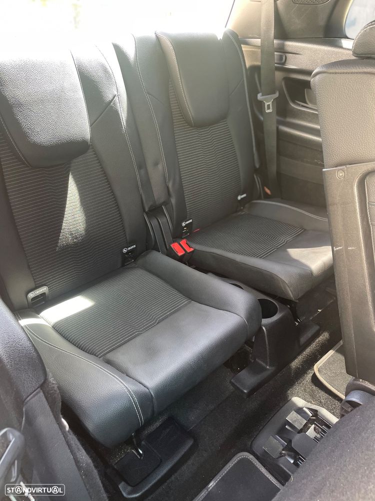 Mercedes-Benz GLB 200 d Progressive - 13