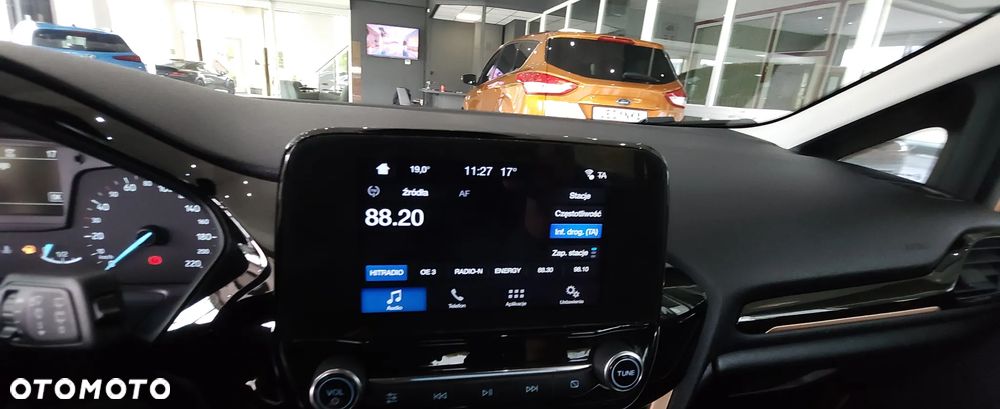 Ford Fiesta 1.1 S&S TITANIUM - 33