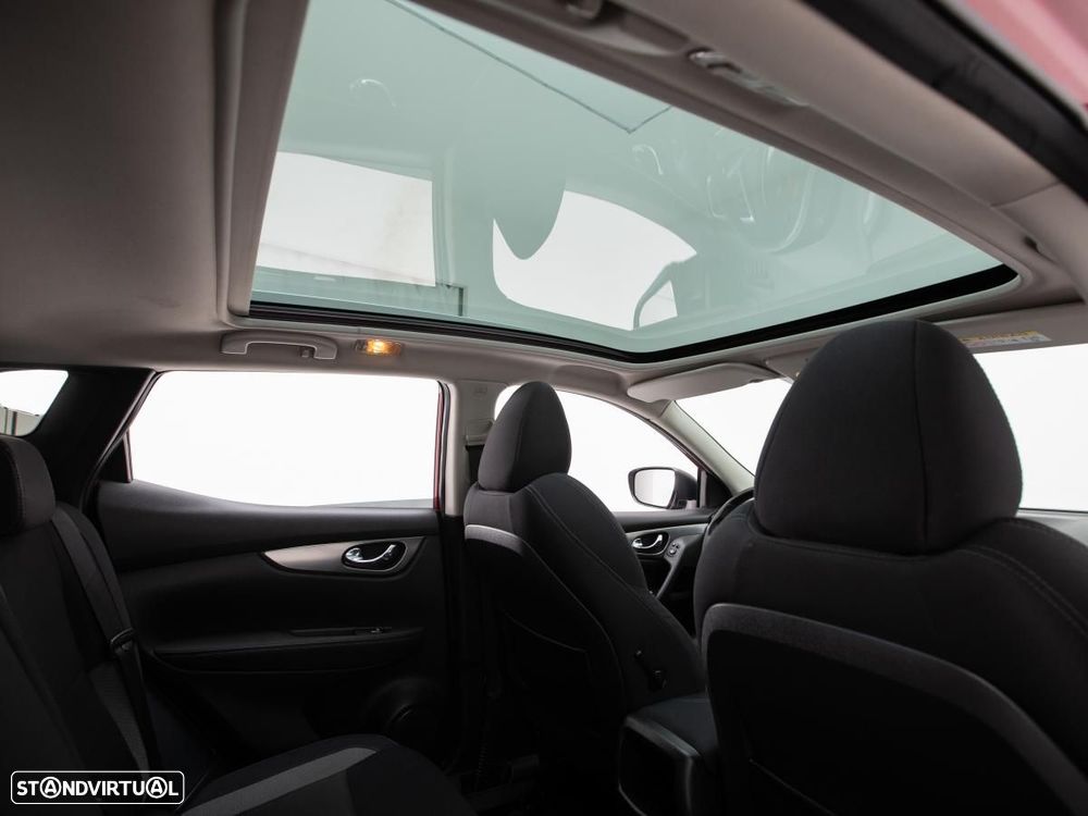Nissan Qashqai 1.5 dCi N-Connecta - 11
