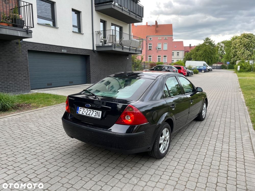 Ford Mondeo - 4