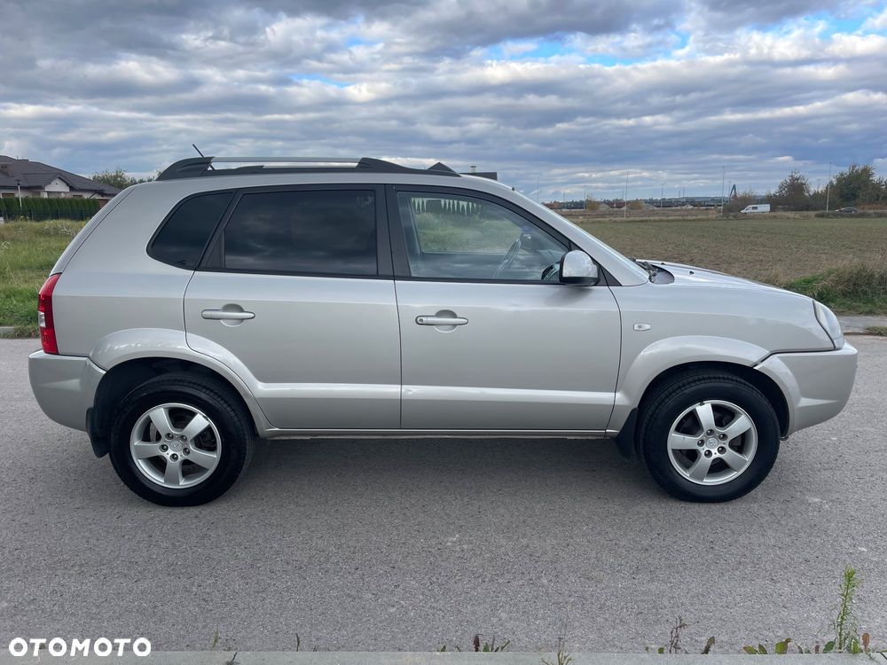 Hyundai Tucson 2.0 CRDi VGT 2WD Automatik GLS - 29