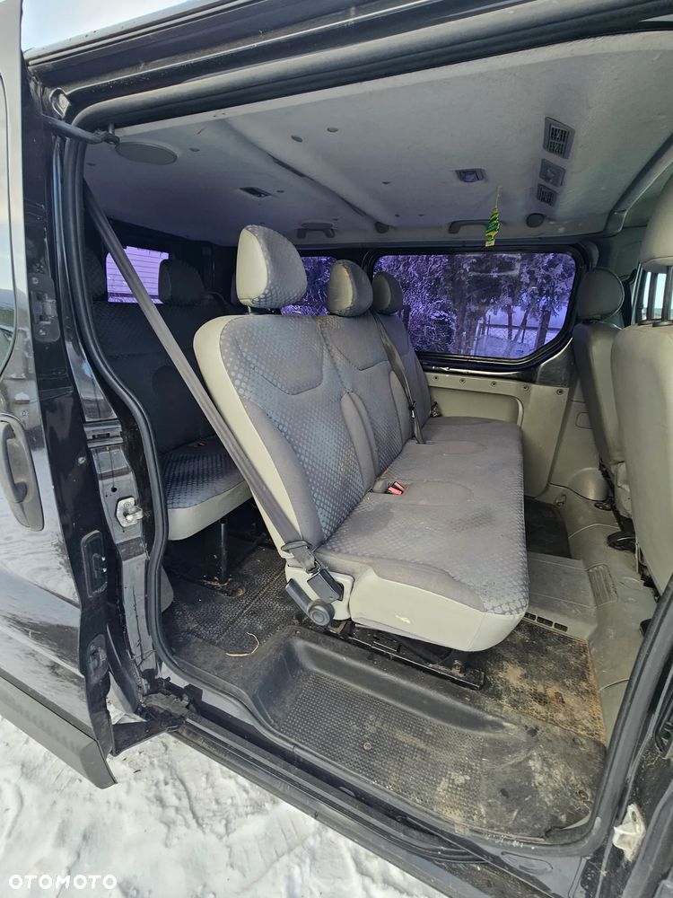 Renault Trafic L1H1 Passenger Quickshift - 10