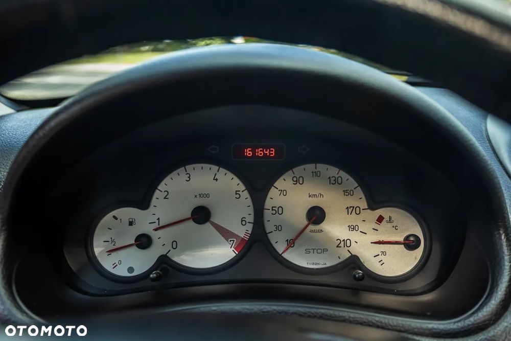 Peugeot 206 CC 110 Tendance - 28