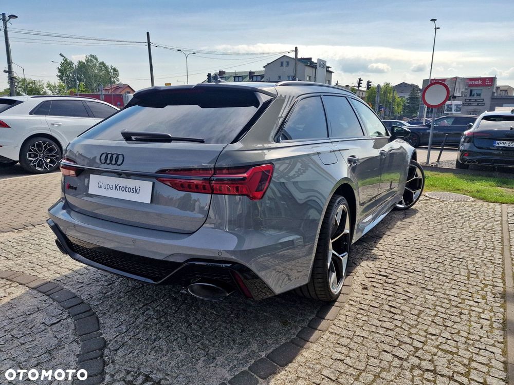 Audi RS6 Avant - 9