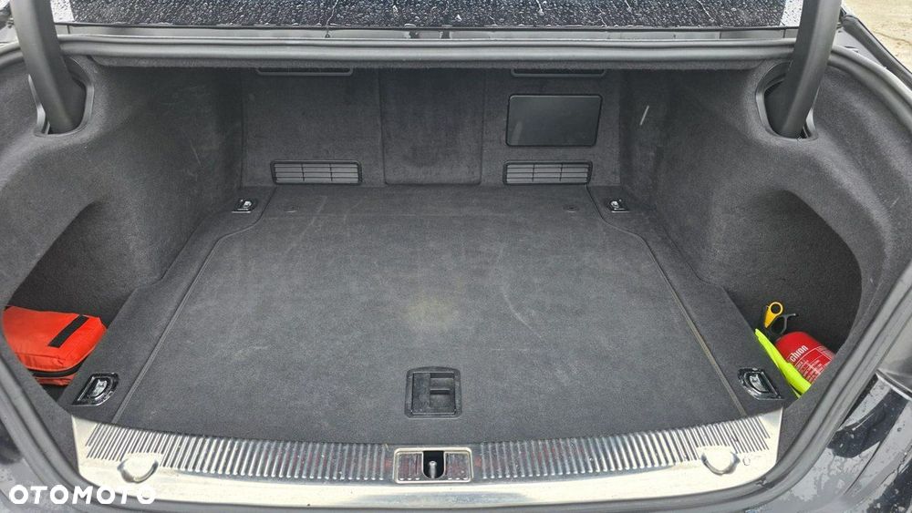 Audi A8 - 24