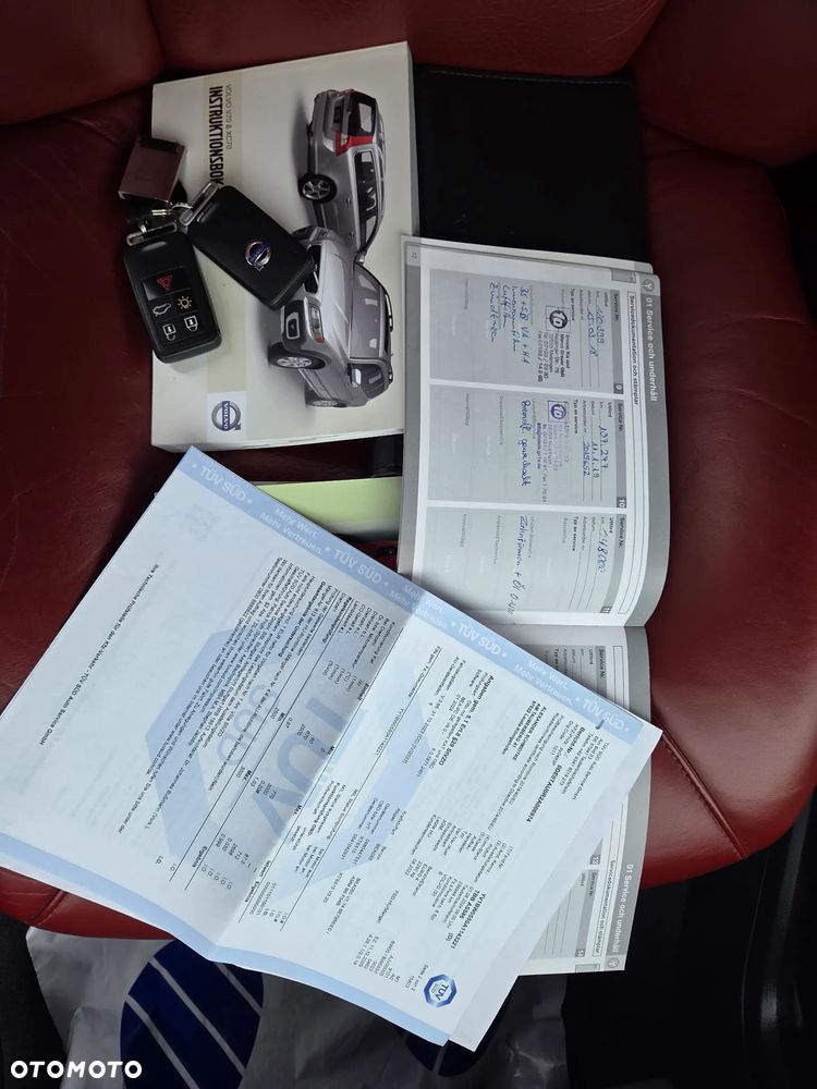 Volvo V70 2.5T Summum - 32