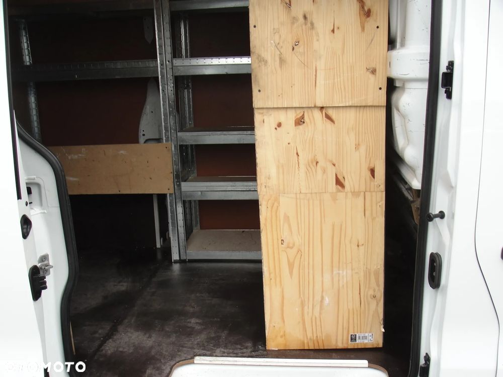 Renault Trafic - 8