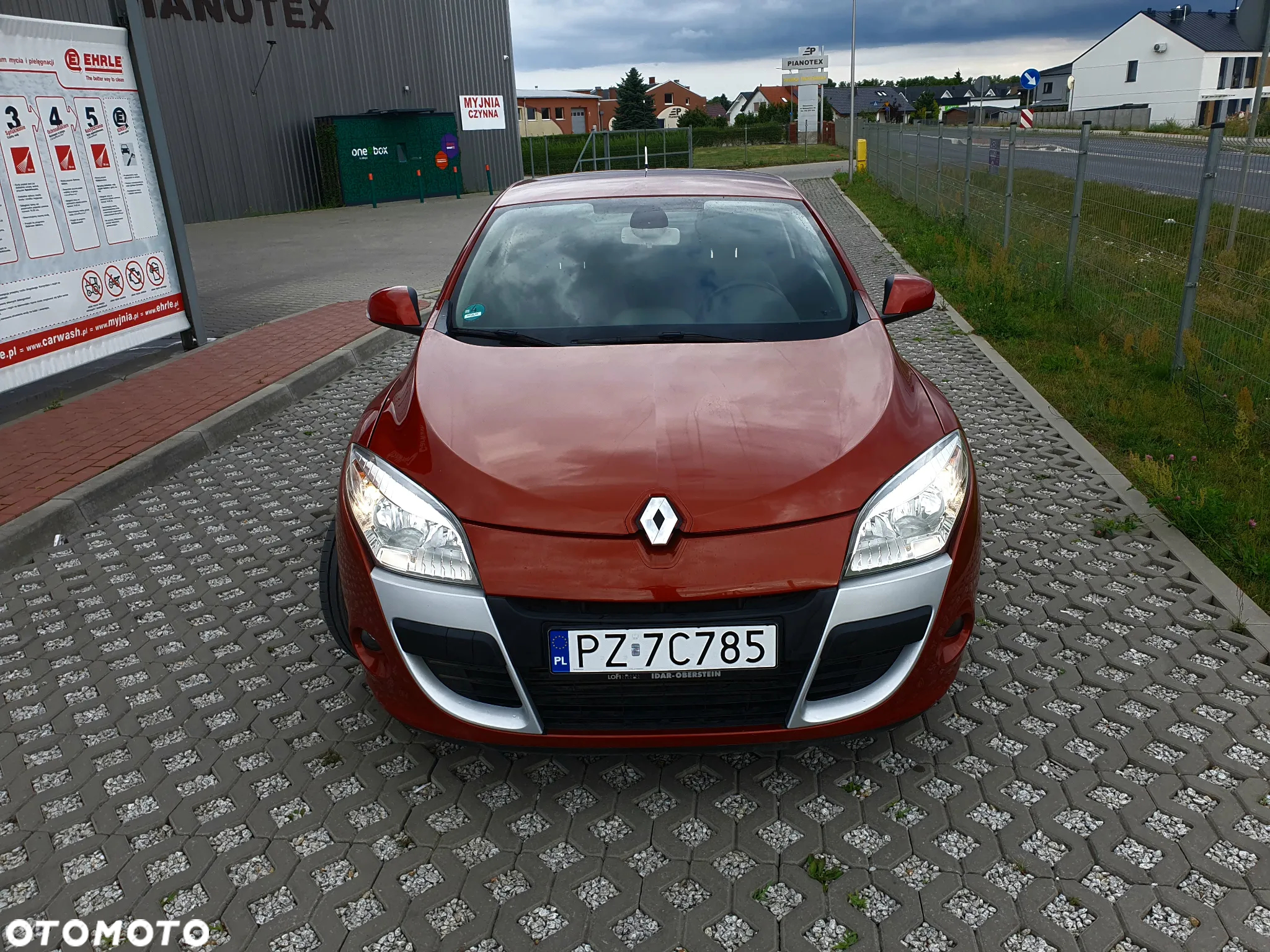 Renault Megane Coupe TCe 130 Bose Edition - 14