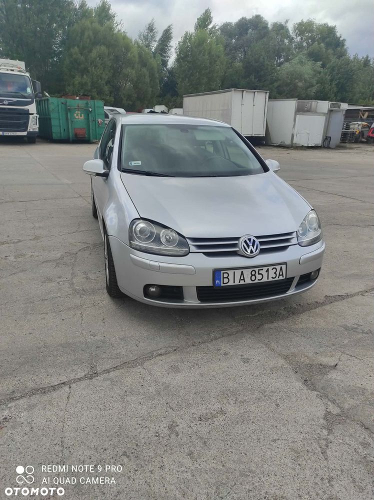 Volkswagen Golf 2.0 FSI Comfortline Tiptr - 1