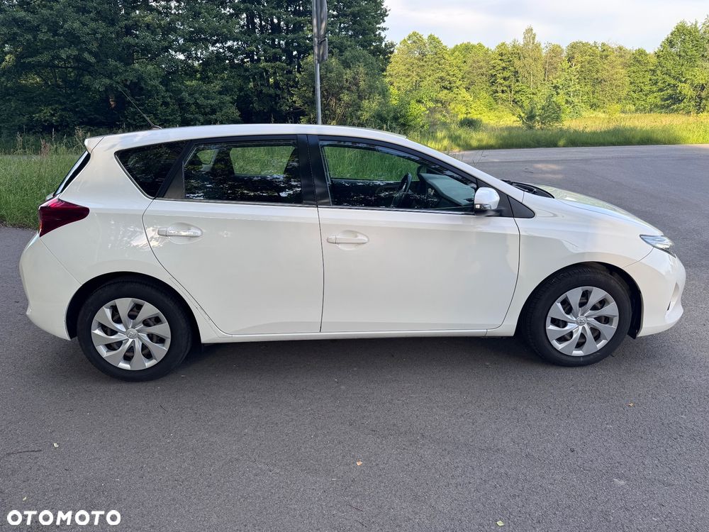 Toyota Auris 1.33 VVT-i Life - 10