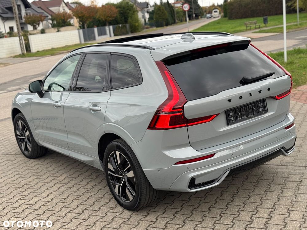 Volvo XC 60 B5 AWD Plus Dark - 9