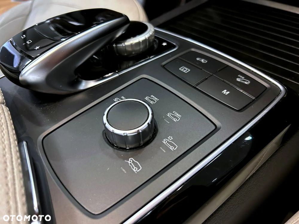 Mercedes-Benz GLE 500 4-Matic 9G-TRONIC - 19