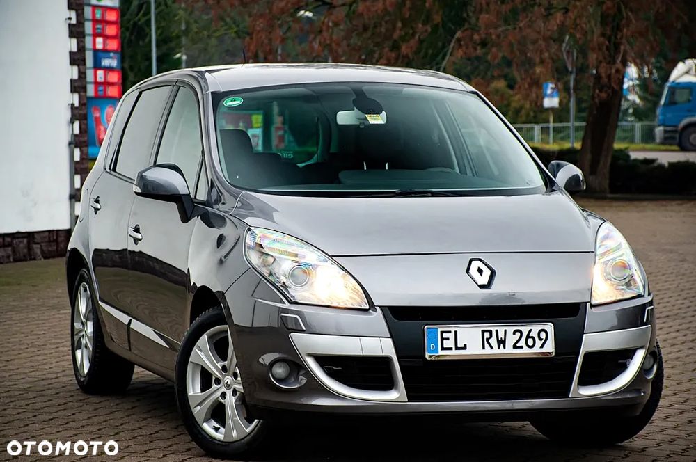 Renault Scenic 2.0 16V Privilege CVT - 12