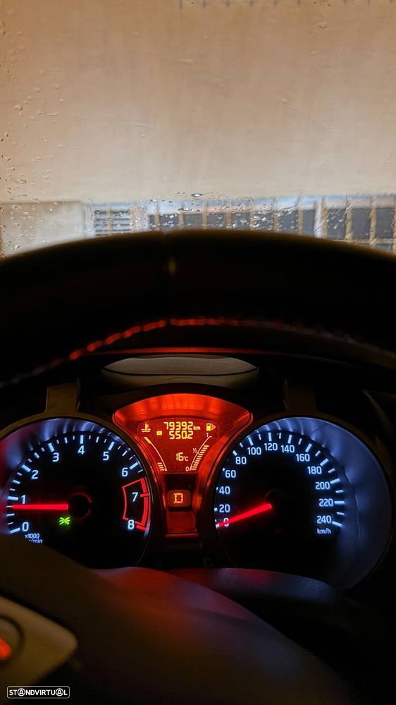 Nissan Juke 1.6 N-Tec P.Ext.1 Red D.Xtronic - 4