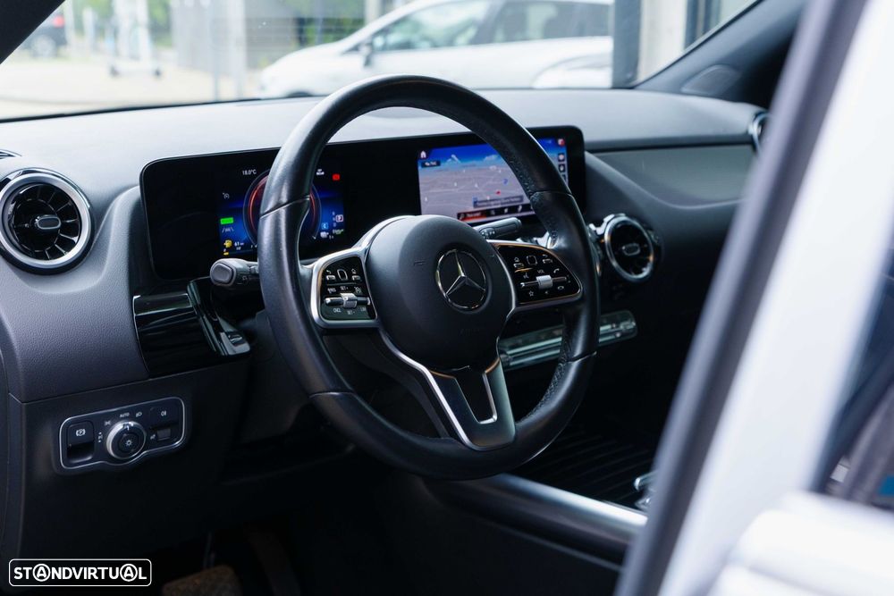 Mercedes-Benz GLA 250 - 13