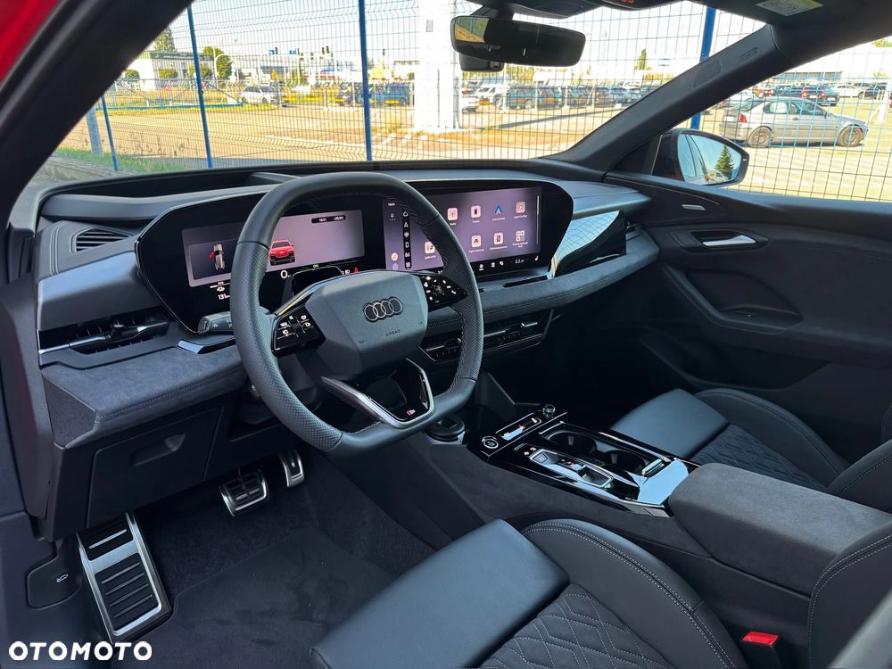 Audi Q6 e-tron - 14