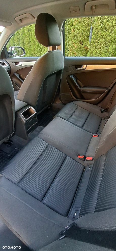 Audi A4 Avant - 9