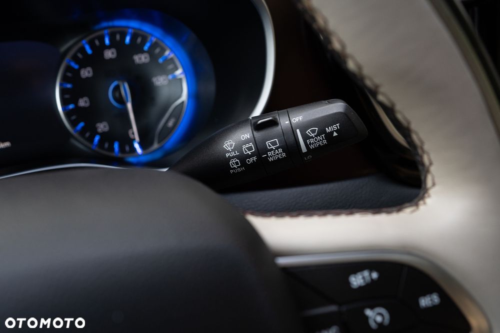 Chrysler Pacifica - 15