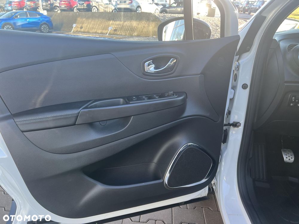 Renault Captur 1.2 Energy TCe Night&Day - 10